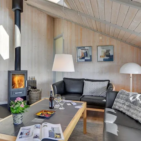 Durita - 600m To The Fjord By Interhome Havrvig