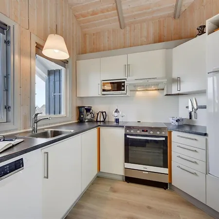 Durita - 600m To The Fjord By Interhome Havrvig