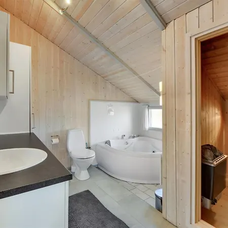 Durita - 600m To The Fjord By Interhome *
