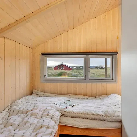 Durita - 600m To The Fjord By Interhome